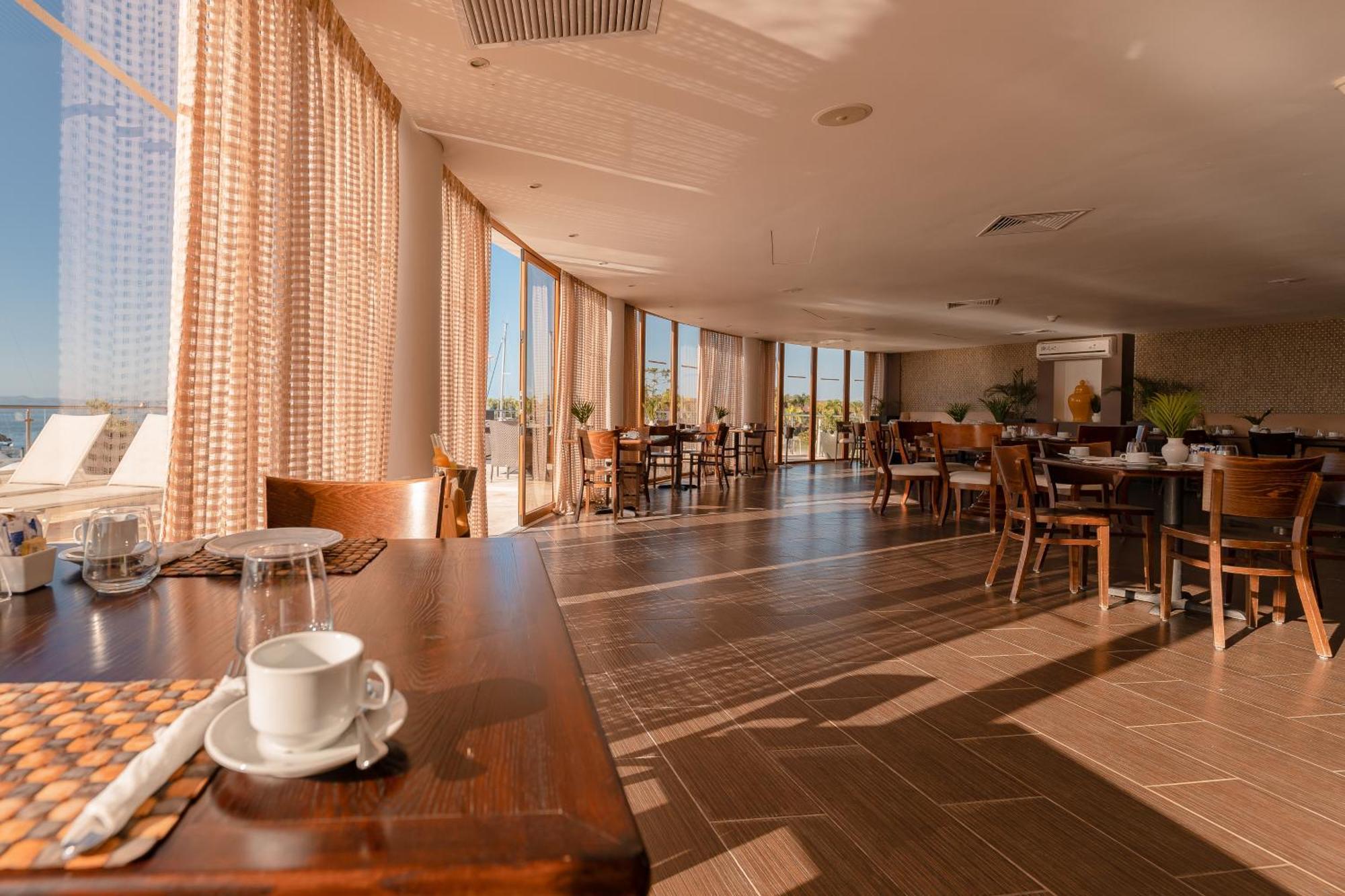 The Bannister Hotel & Yacht Club By Mint Samana المظهر الخارجي الصورة